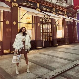 Meet your Posher, Dorothy